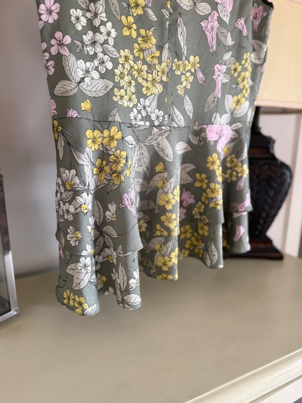Vince Camuto Floral Tiered Peplum Top - Picture 4 of 4